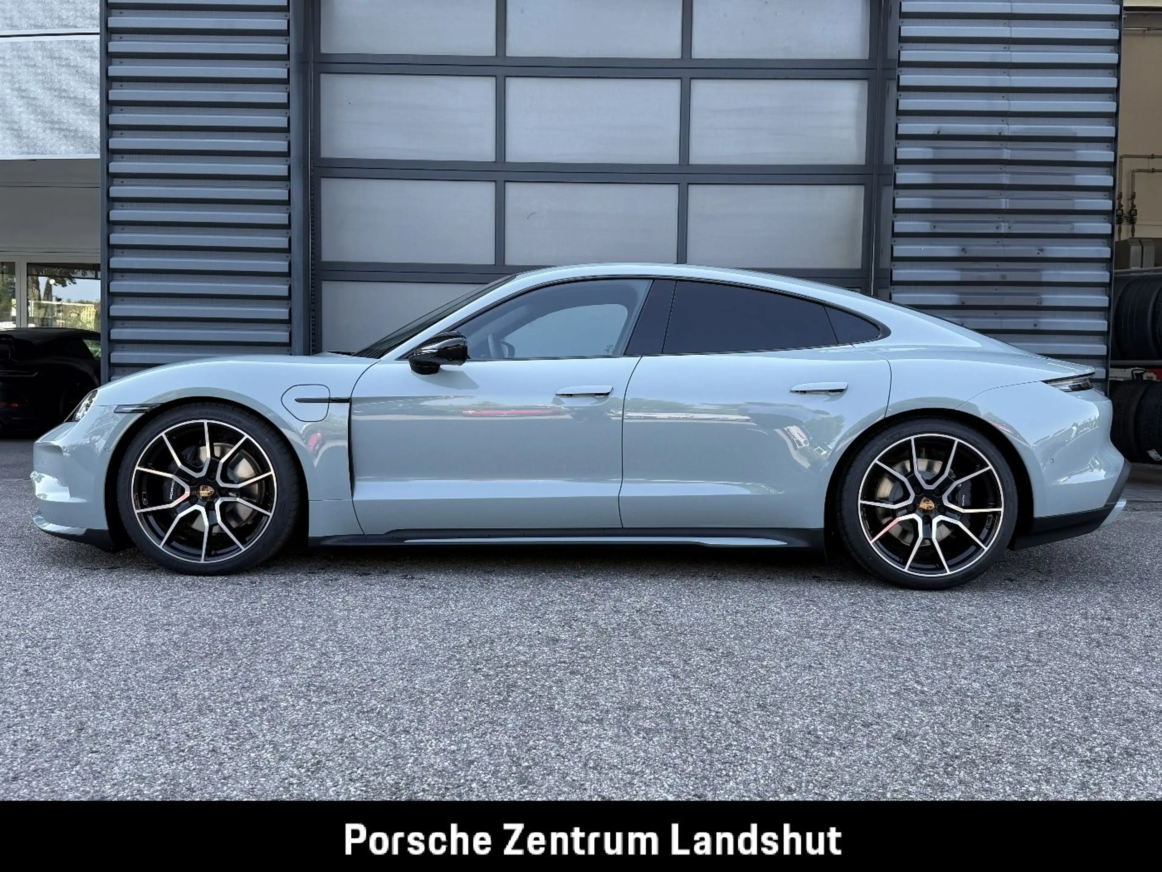 Porsche Taycan 4 Black Edition | InnoDrive | Head-Up | — photo 3