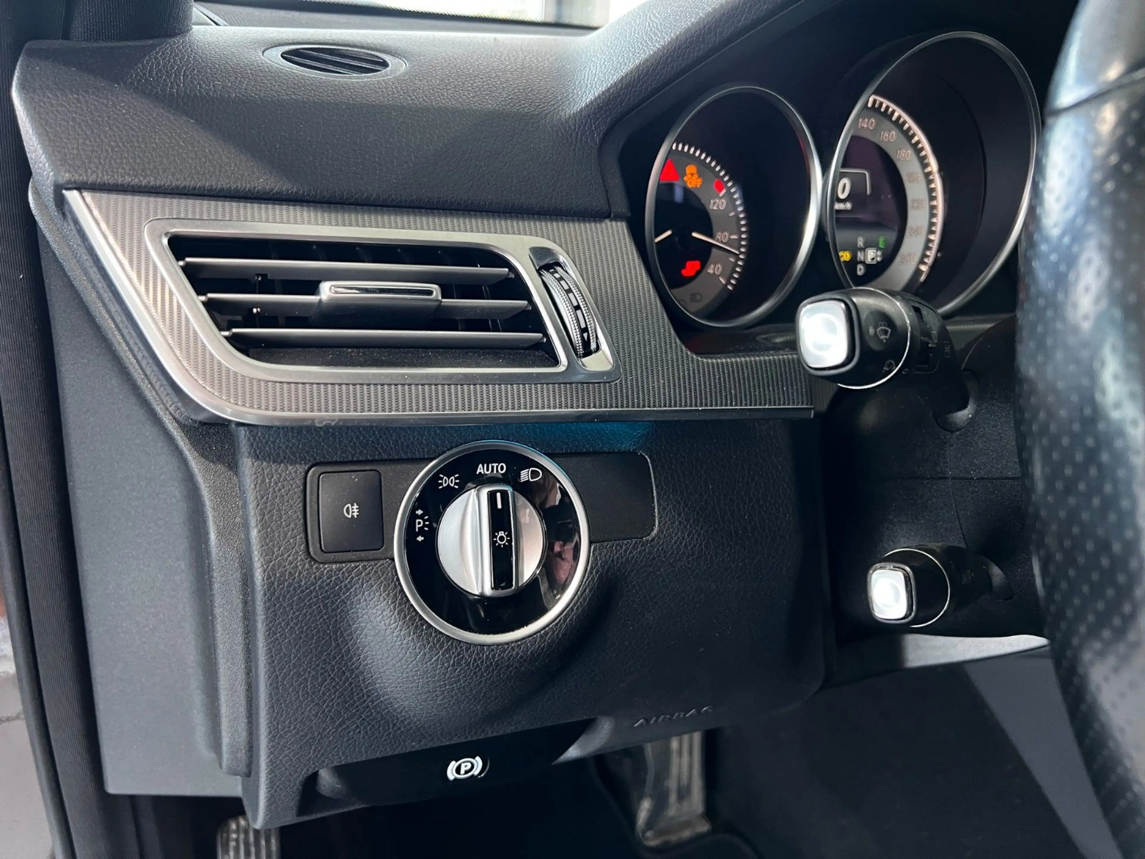 Mercedes-Benz E 250 T CGI | II-HAND | NAVI | SHZ | TEMPO | AHK — photo 16