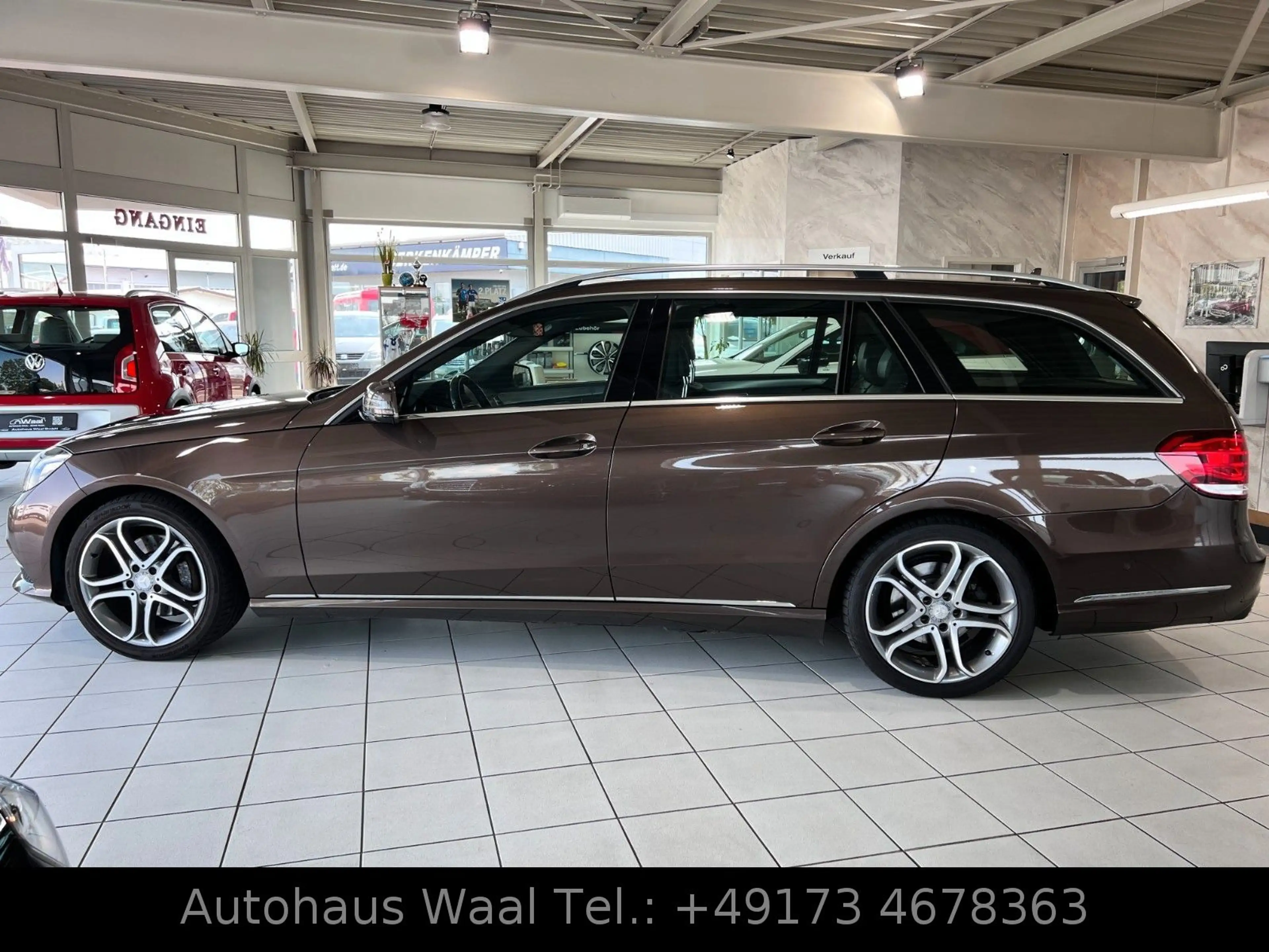 Mercedes-Benz E 250 T CGI | II-HAND | NAVI | SHZ | TEMPO | AHK — photo 8