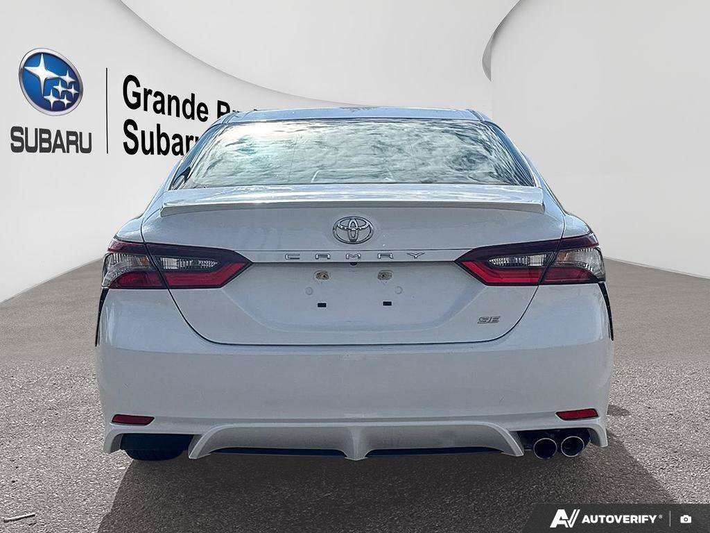 2022 Toyota Camry SE — снимка 1