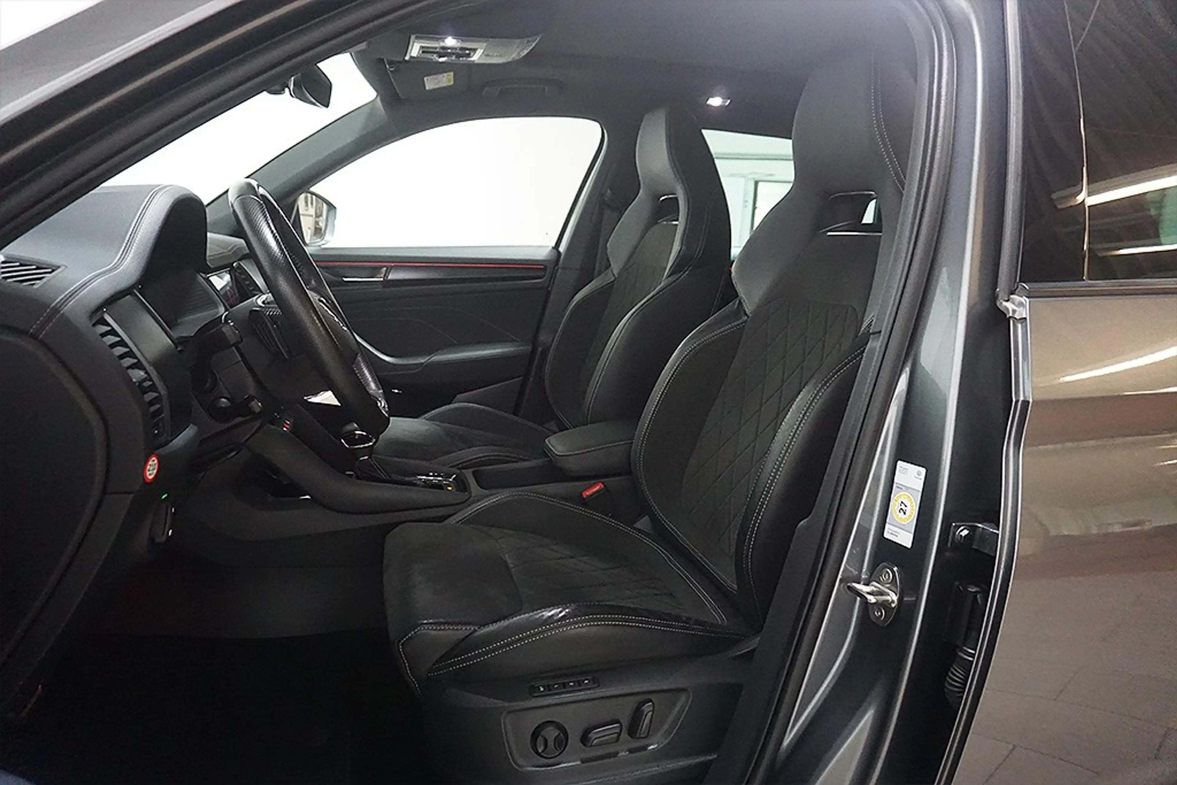 Skoda Kodiaq 2.0TDI DSG Sportline 4x4 Virtual VOLL — photo 10