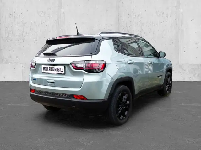Jeep Compass view 2