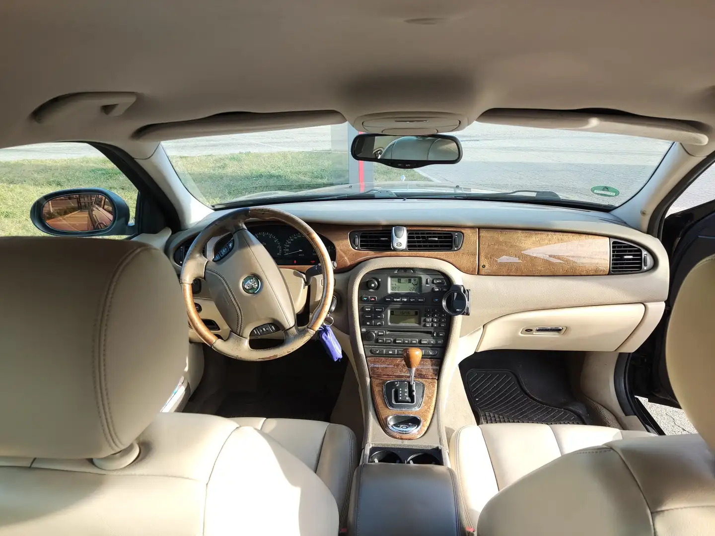 Jaguar S-Type 3.0 V6 Executive Youngtimer Benziner Schwarz - 1