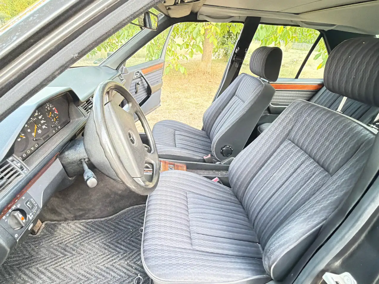 Mercedes-Benz E 200 200 E, foto 6