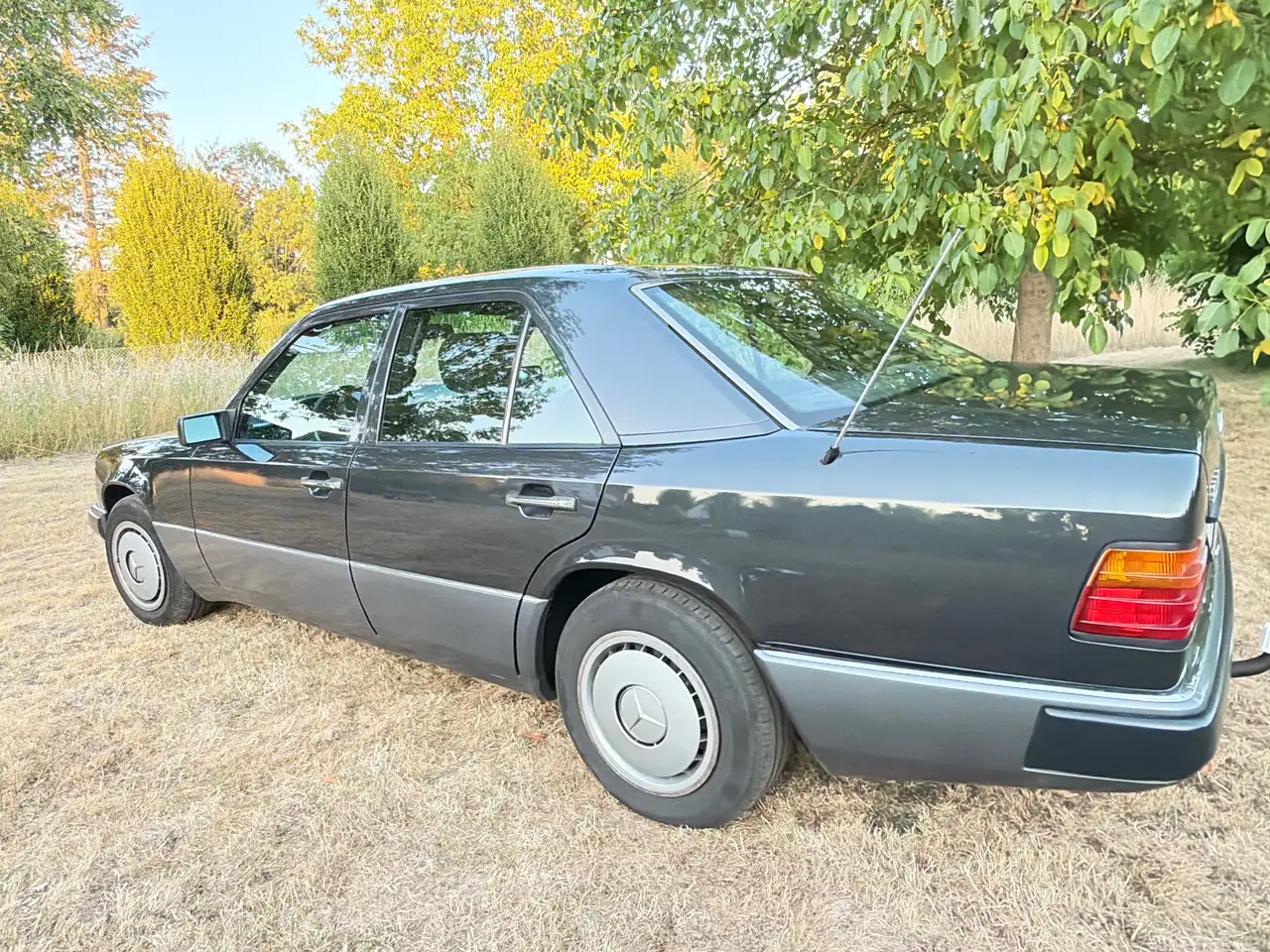 Mercedes-Benz E 200 200 E, foto 4