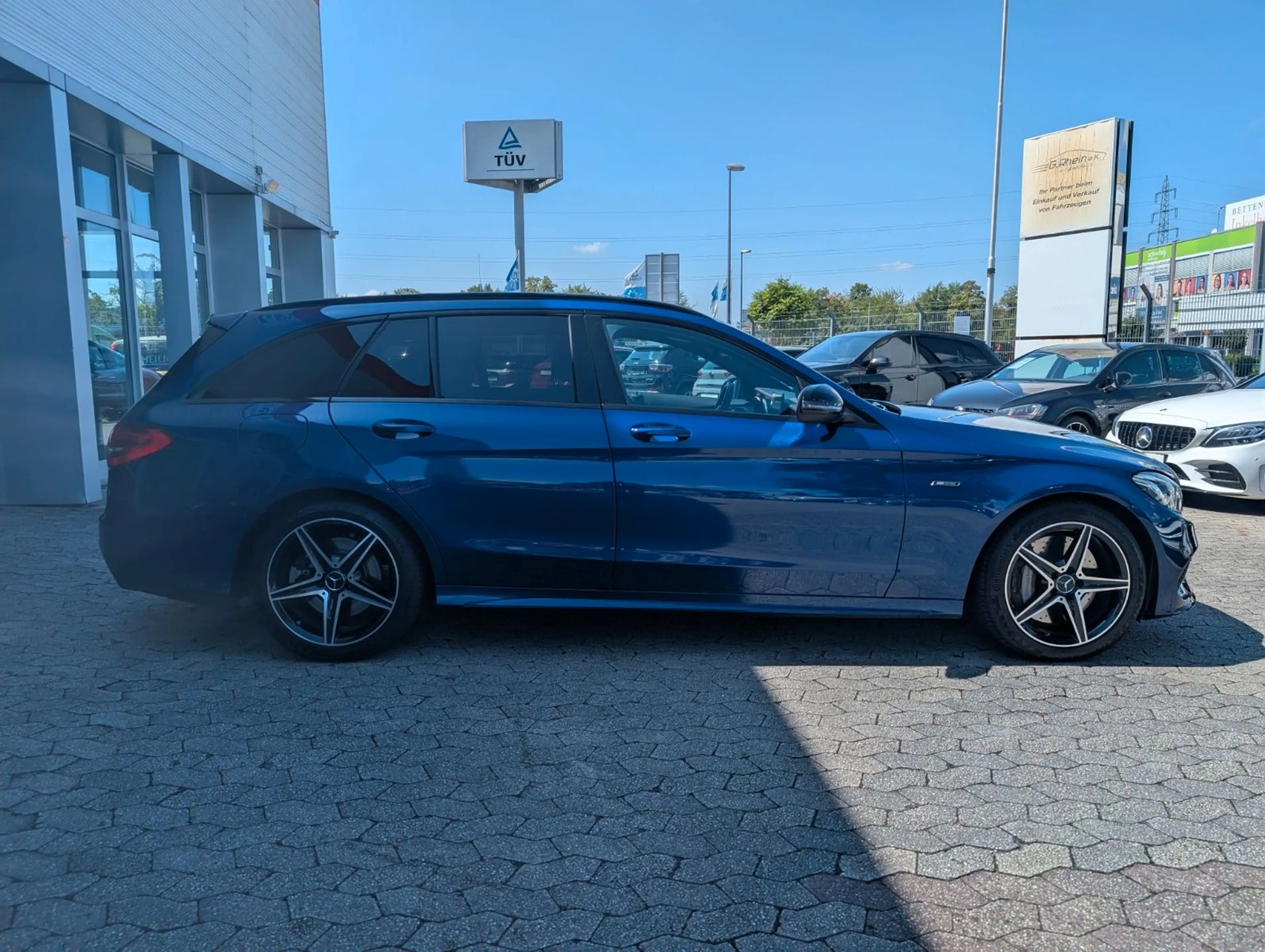 Mercedes-Benz C 43 AMG — photo 8