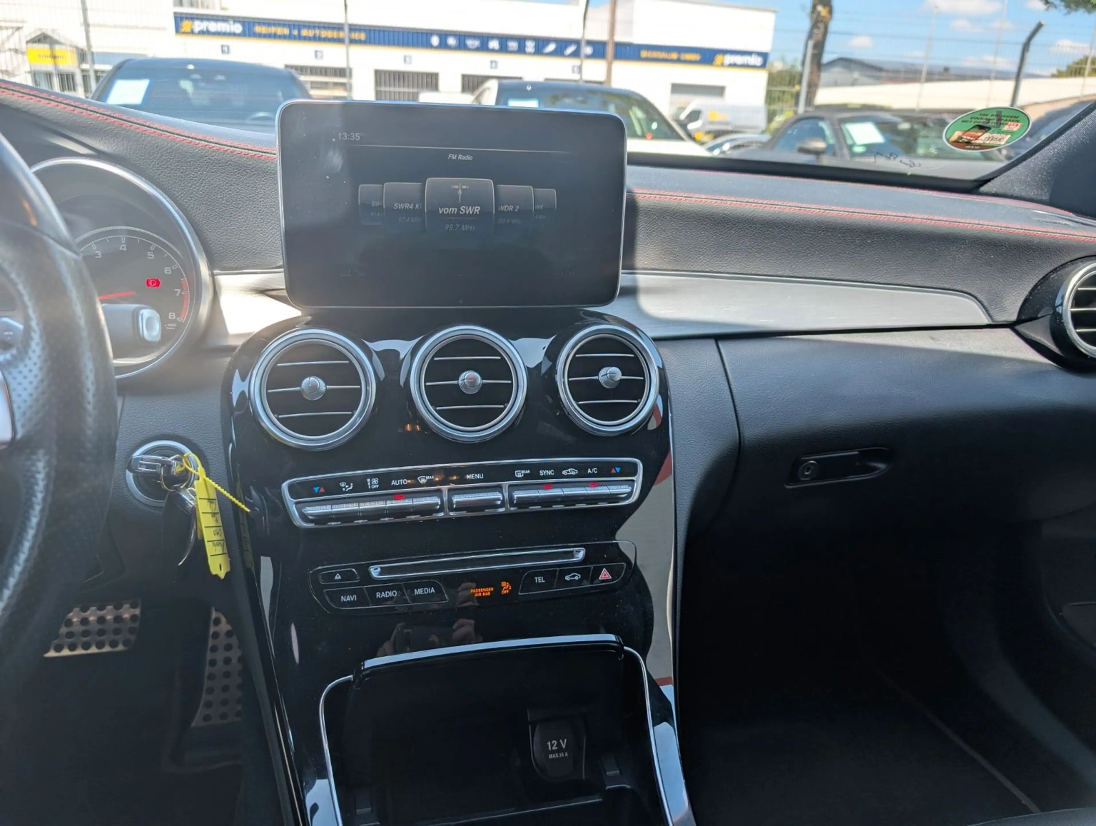 Mercedes-Benz C 43 AMG — photo 15