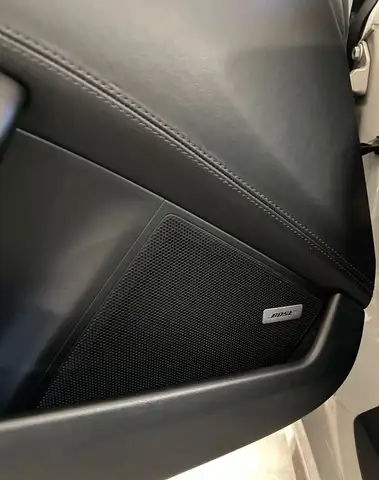 Porsche 911 view 15