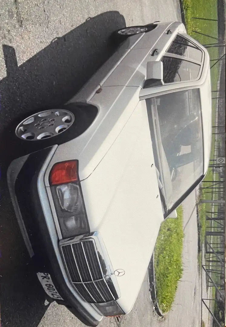 Mercedes-Benz 190 190 2.0 E 122cv Blanco - 1