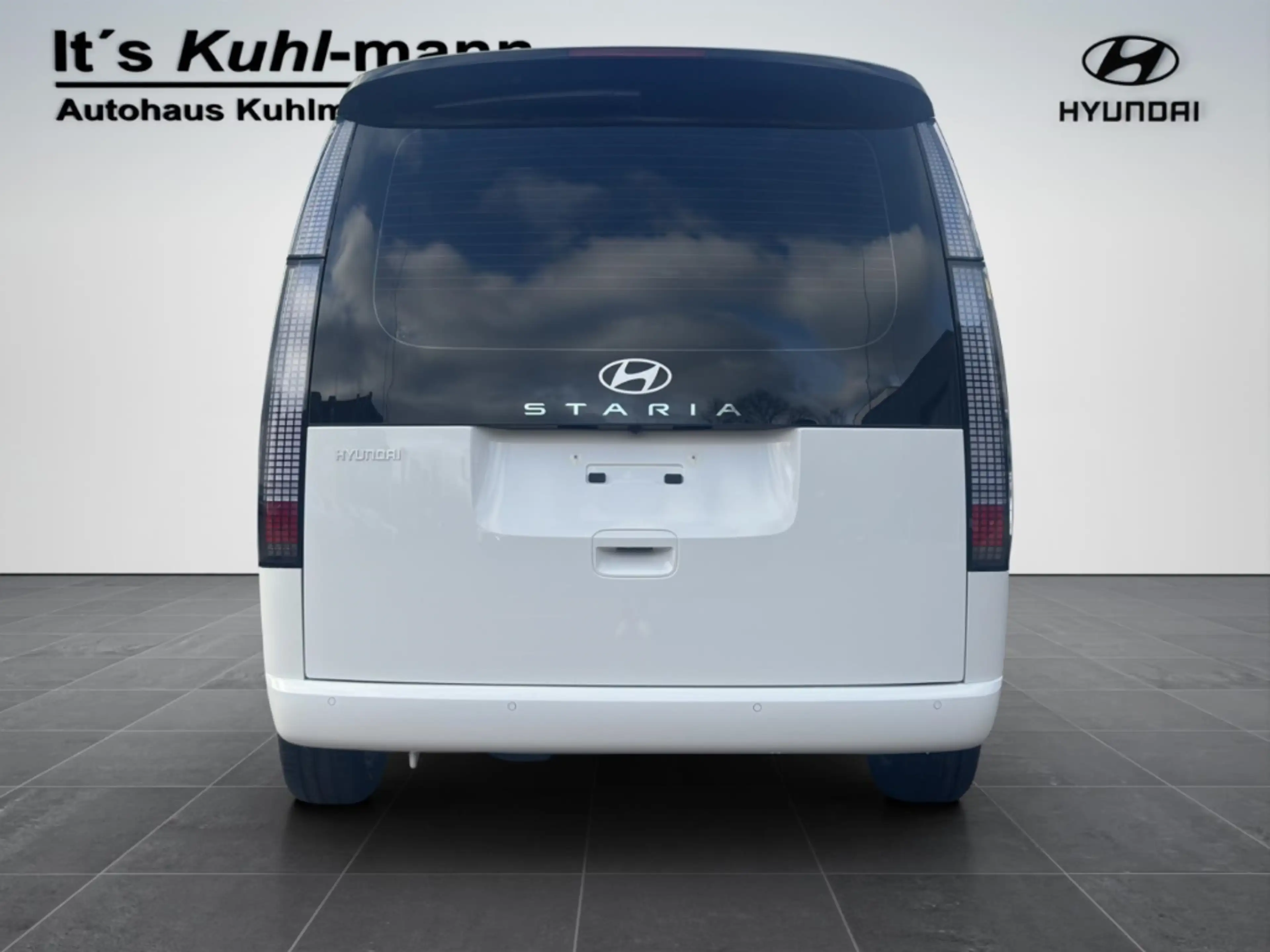 Hyundai STARIA PRIME Hybrid 9-Sitzer Panorama Park-Paket Navi Dig — photo 5