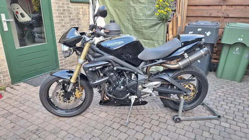 Triumph Street Triple 675 - foto 3