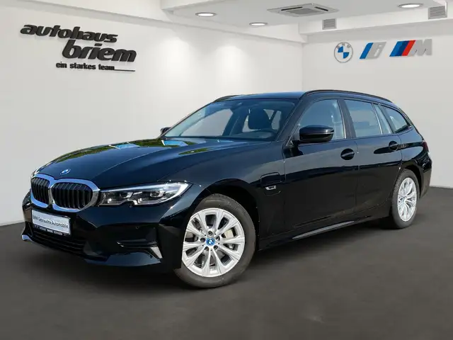 BMW 330 e xDrive Touring Advantage DAB LED WLAN Shz