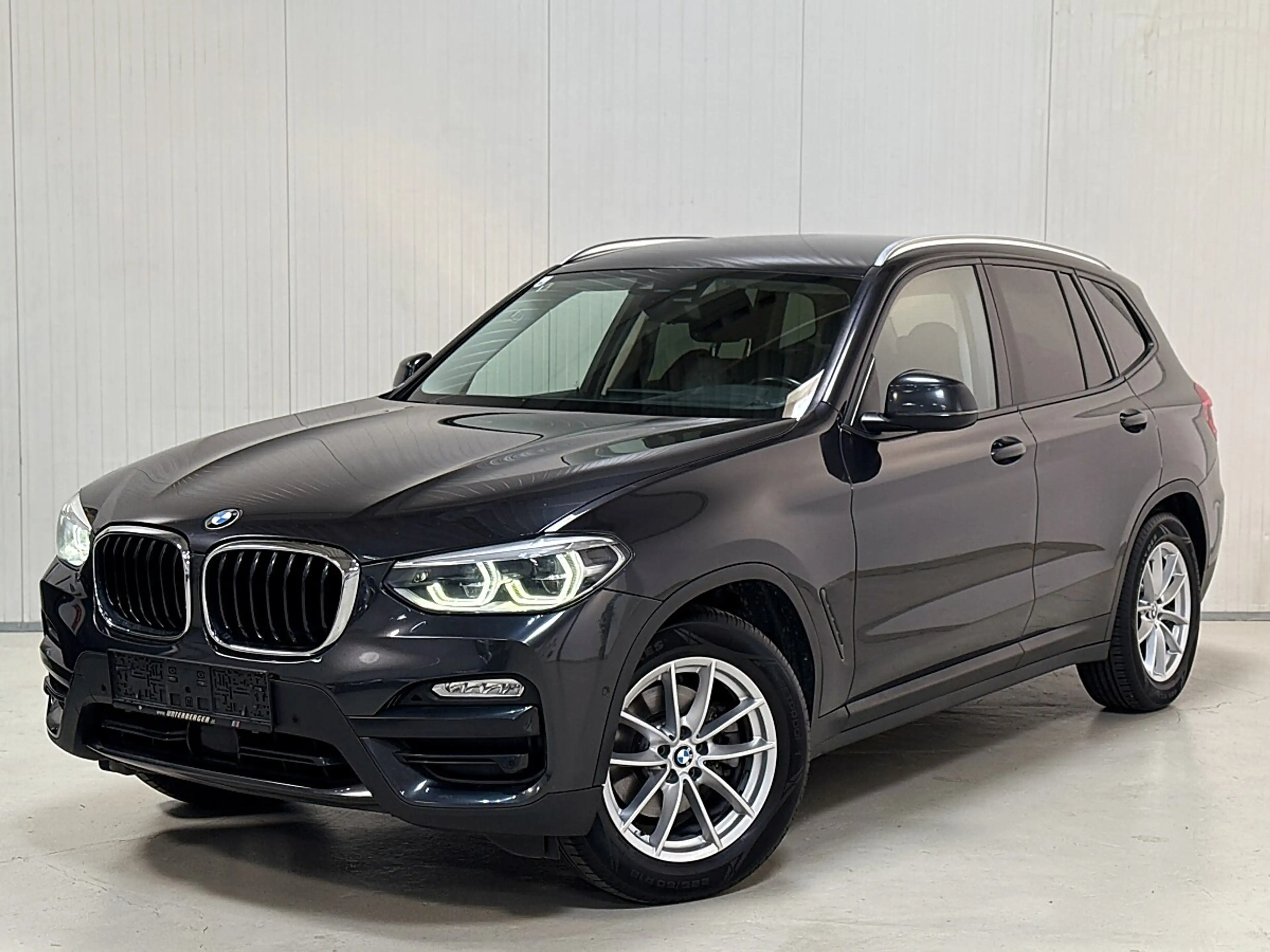 BMW X3 2,0i xDrive Aut. *Österreich-Paket* *2.Besitz* ...