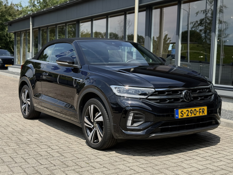 Volkswagen T-Roc Cabrio 1.5 TSI R-Line — photo 11