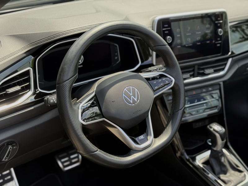 Volkswagen T-Roc Cabrio 1.5 TSI R-Line — photo 17