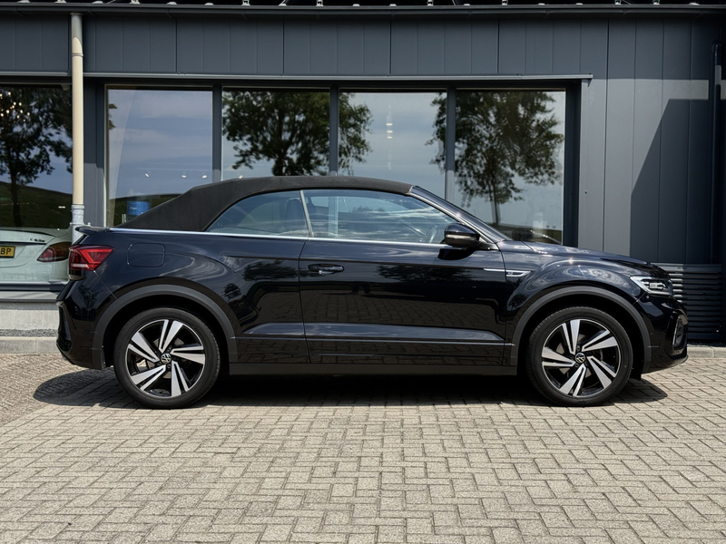 Volkswagen T-Roc Cabrio 1.5 TSI R-Line — photo 12