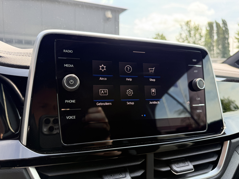 Volkswagen T-Roc Cabrio 1.5 TSI R-Line — photo 23