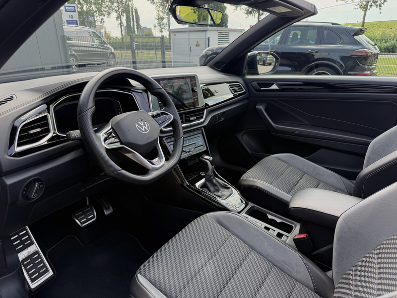 Volkswagen T-Roc Cabrio 1.5 TSI R-Line — photo 14