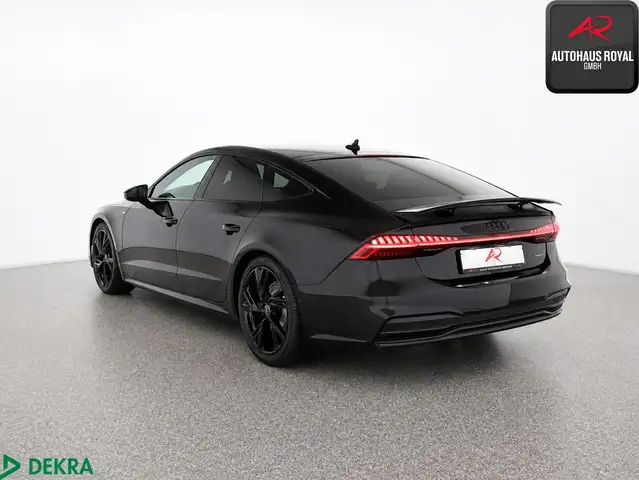 Audi A7 view 3