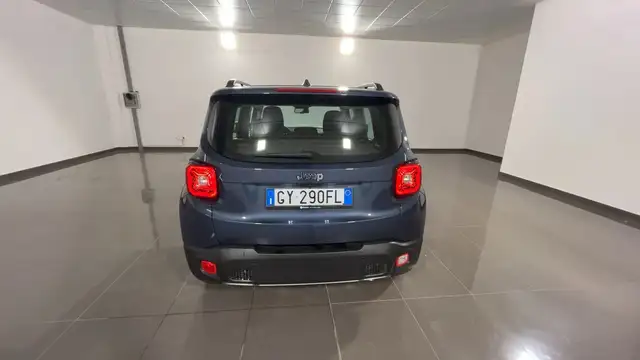 Jeep Renegade view 5