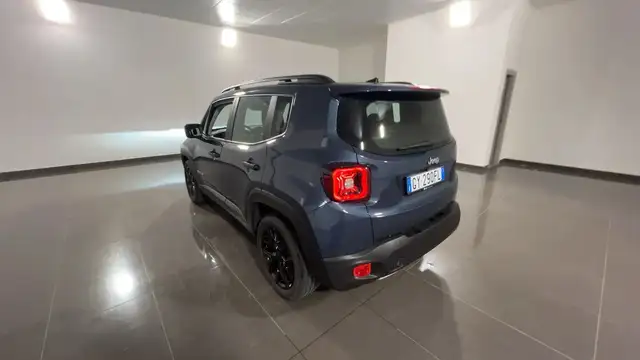 Jeep Renegade view 6