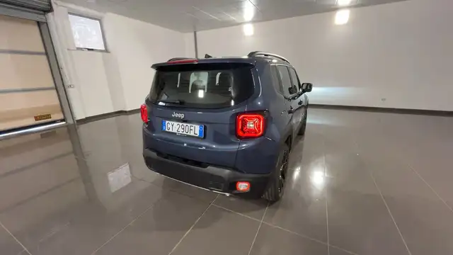 Jeep Renegade view 4