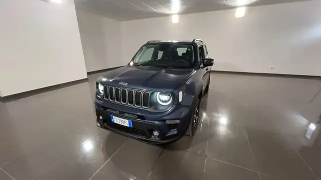 Jeep Renegade main image