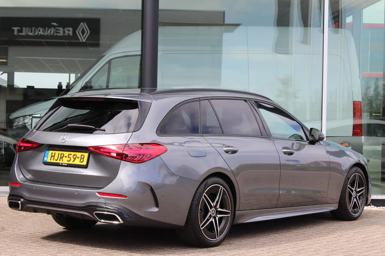 Mercedes-Benz C 180 Estate AMG Line Premium PLUS | Panorama dak | Trek Grijs - 2
