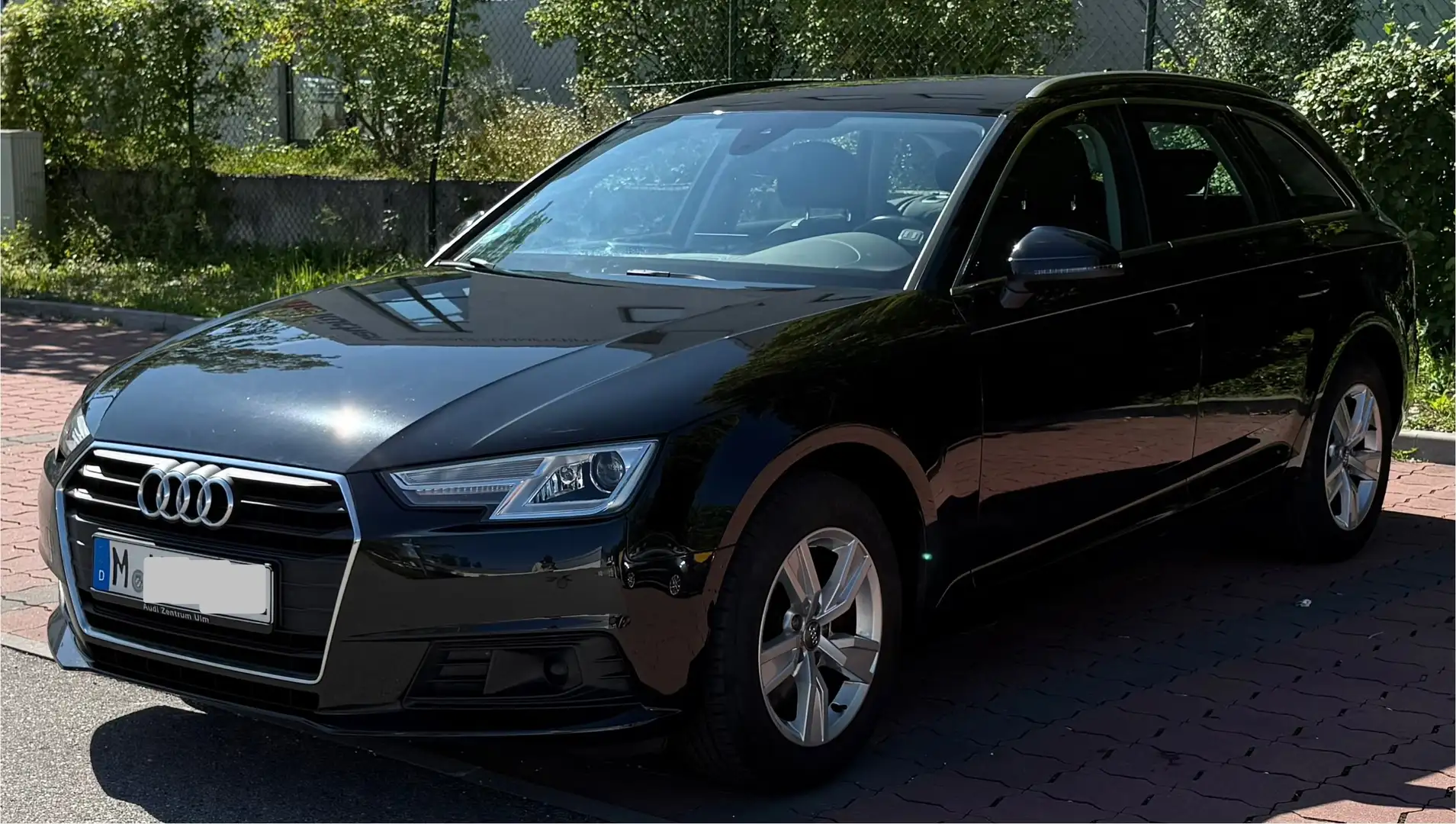 Audi A4 A4 Avant 2.0 TDI S tronic Business S Schwarz - 1