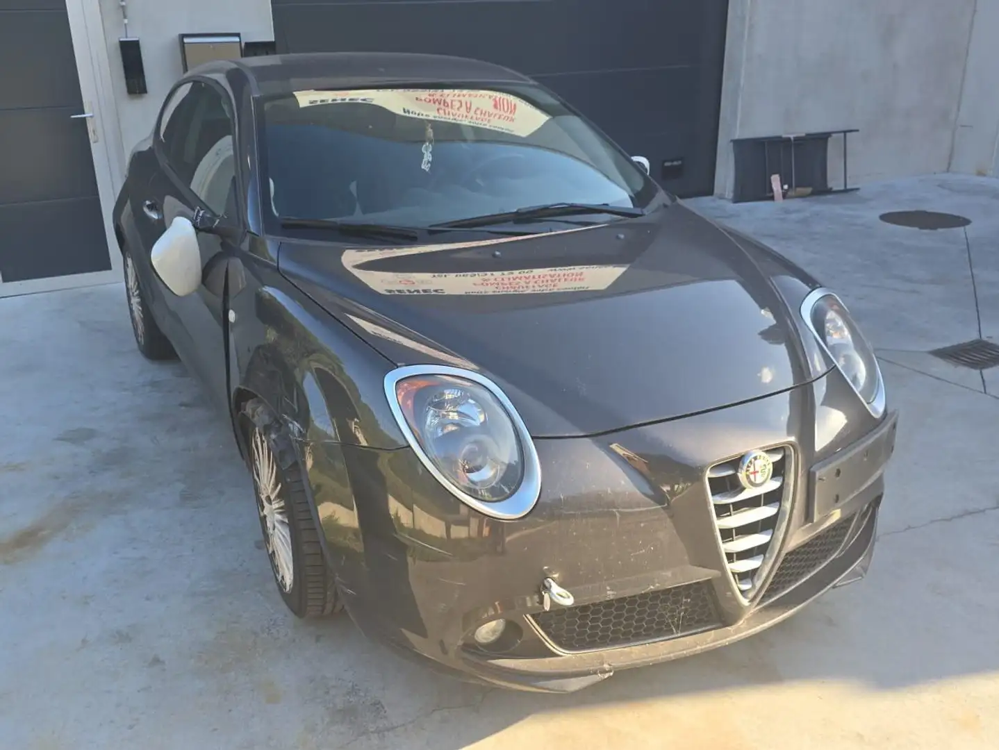 Alfa Romeo MiTo Mito 1.4i Distinctive Start Grijs - 1