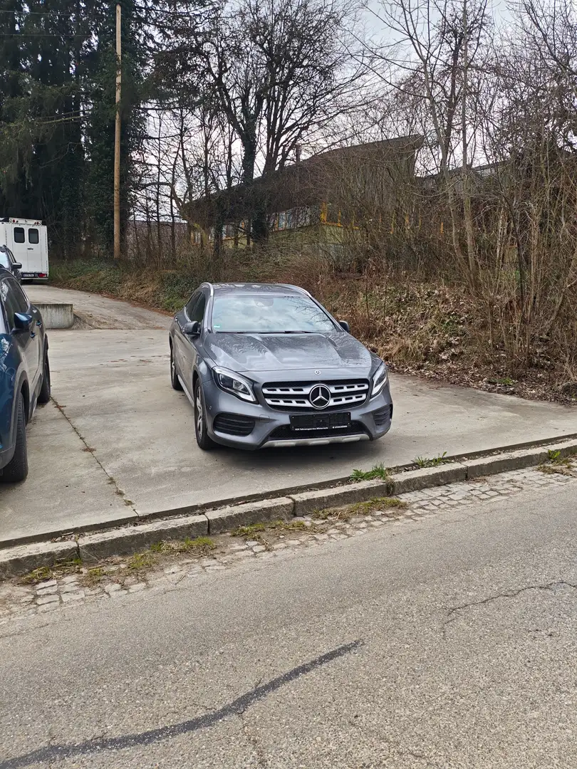 Mercedes-Benz GLA 250 4Matic 7G-DCT AMG Line Сірий - 1