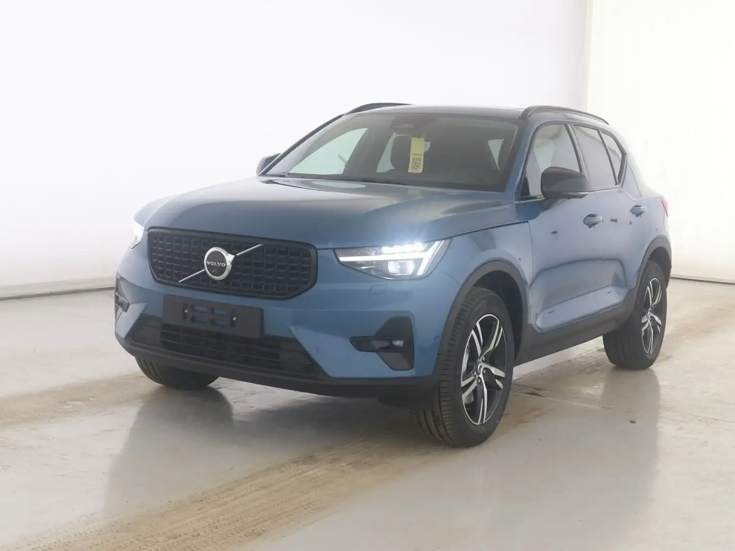 Volvo XC40 B3 Plus Dark 360°/Panorama/H&K/Keyless Blau - 1
