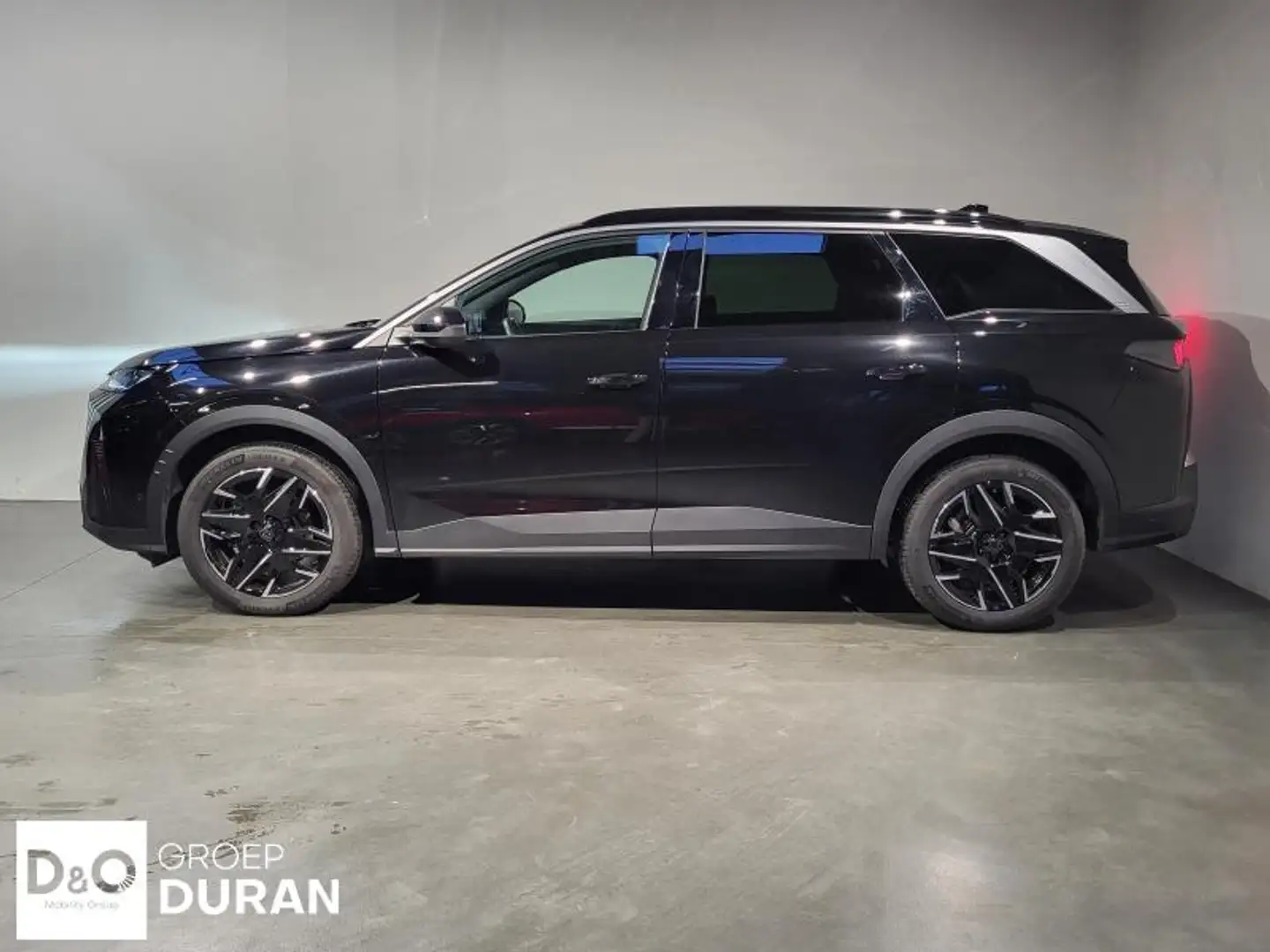 Peugeot 5008 First Edition Allure Hybrid EAT6 Black - 2