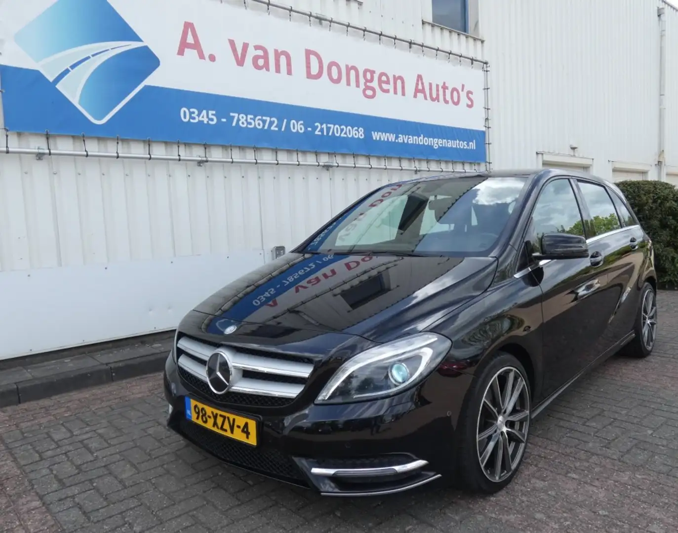 Mercedes-Benz 180 AMBITION Sport,Navi,Camera,Cruise,Trhaak Negru - 2