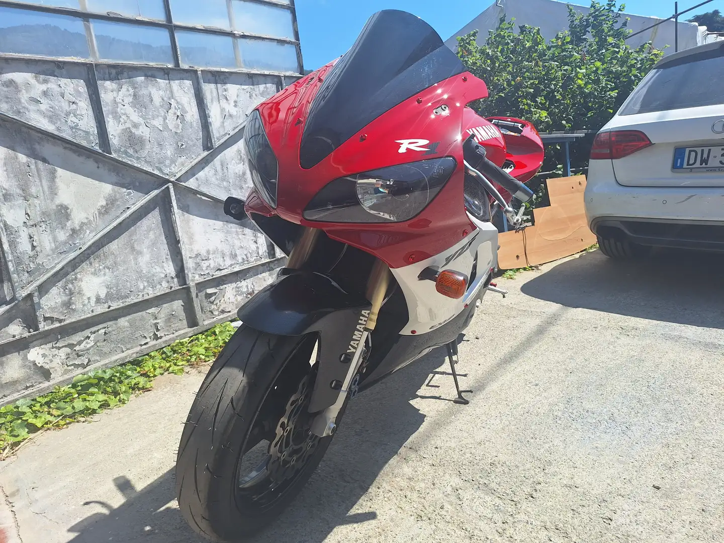 Yamaha YZF-R1 Rosso - 2