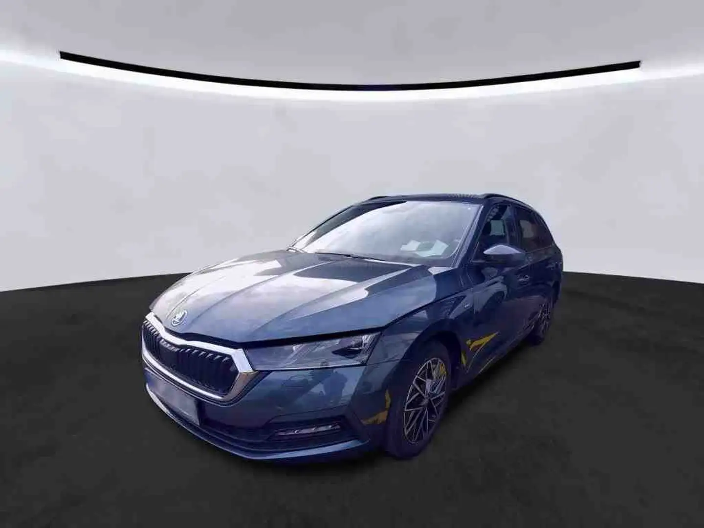 Skoda Octavia Combi 2.0 TDI DSG CLEVER +MATRIX +ACC +RKAM +NAVI Grau - 2