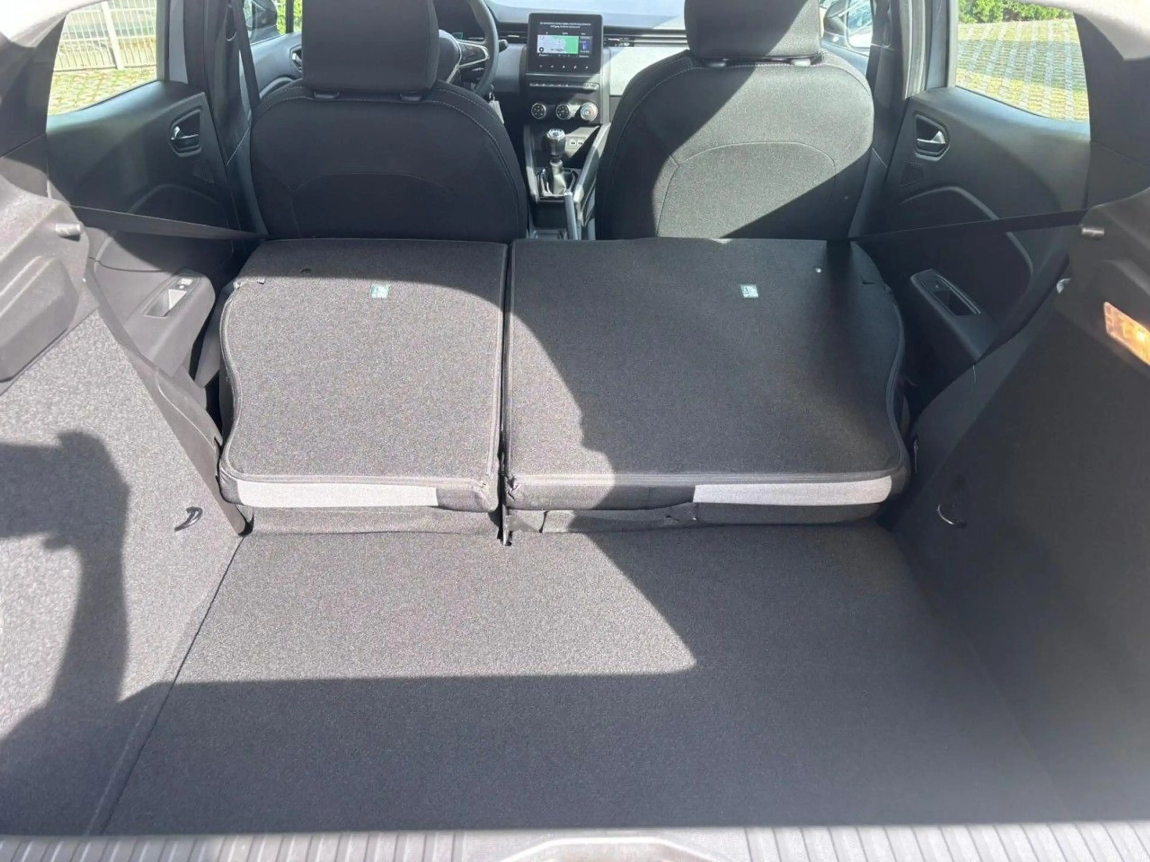 Renault Clio Diesel mit Navi, Klima & CarPlay — photo 12