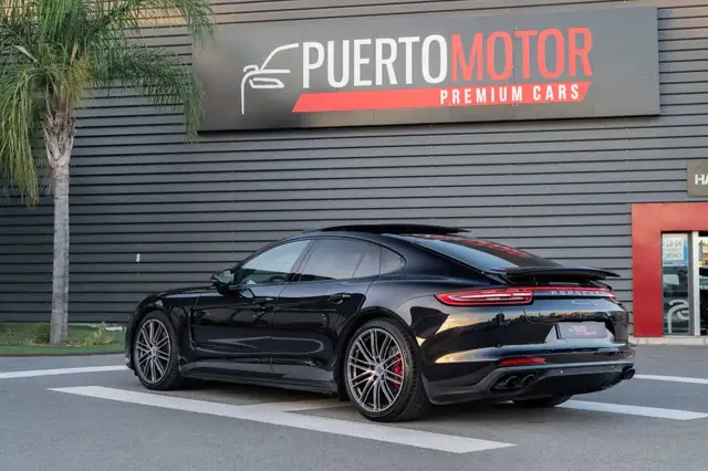 Porsche Panamera view 4