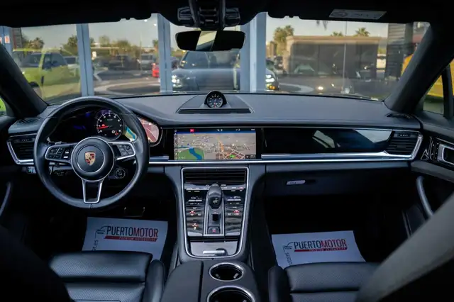 Porsche Panamera view 15
