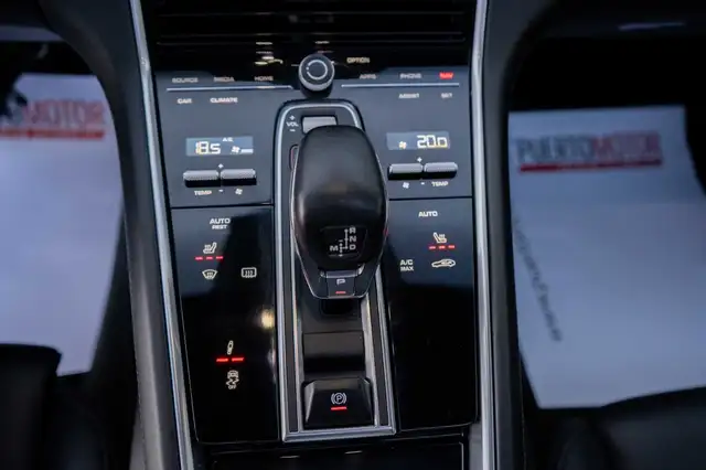 Porsche Panamera view 13