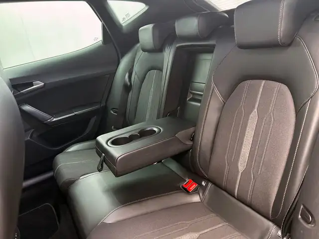 CUPRA Formentor view 25