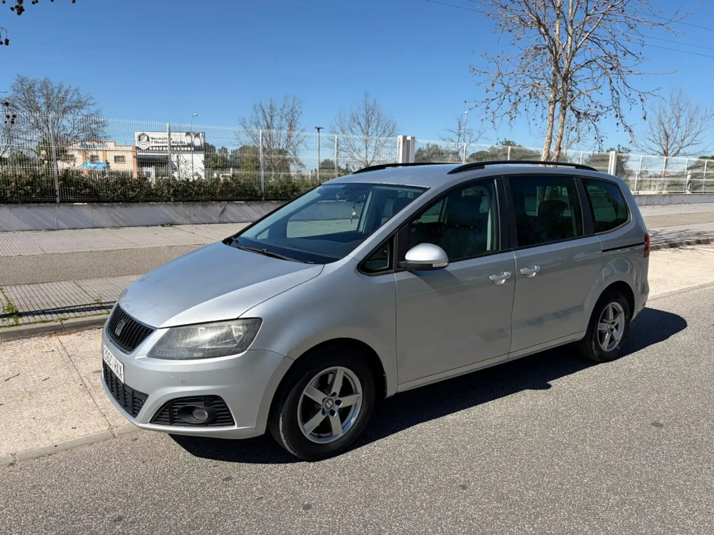SEAT Alhambra 2.0TDI CR S&S Style DSG 140 Gris - 1