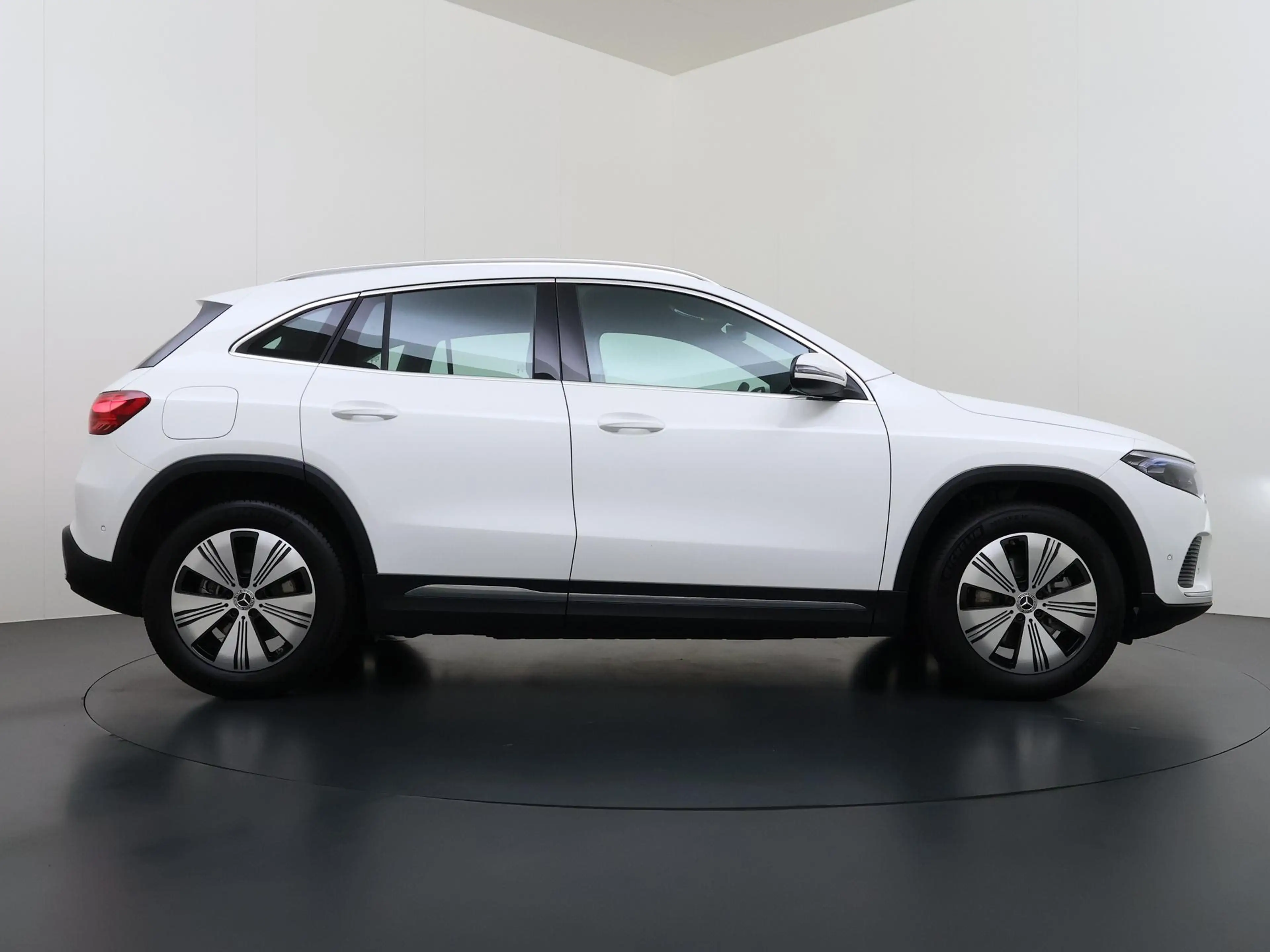 Mercedes-Benz EQA 250 250+ Business Solution 71 kWh | DodeHoek Detectie — photo 6