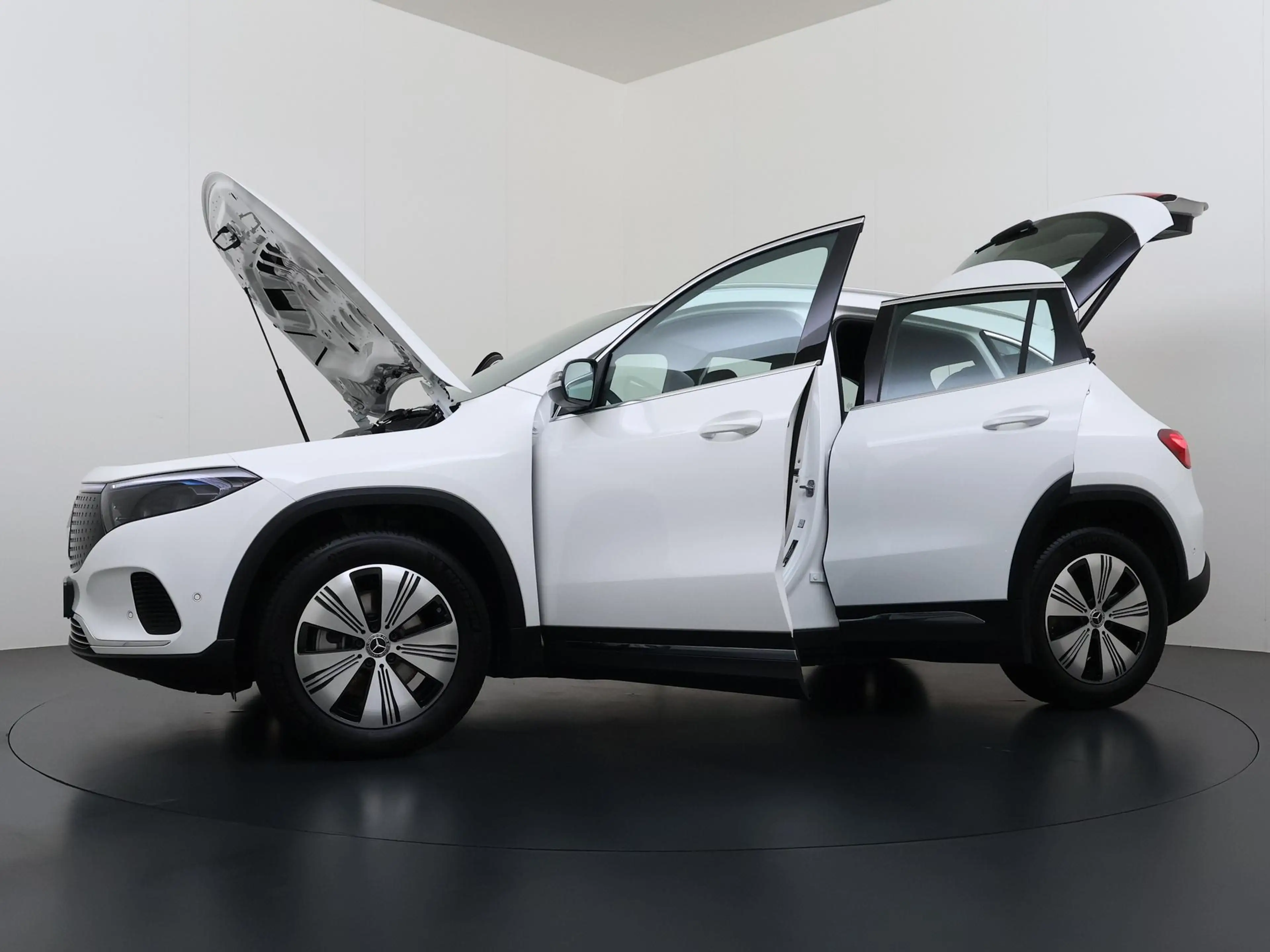Mercedes-Benz EQA 250 250+ Business Solution 71 kWh | DodeHoek Detectie — photo 11