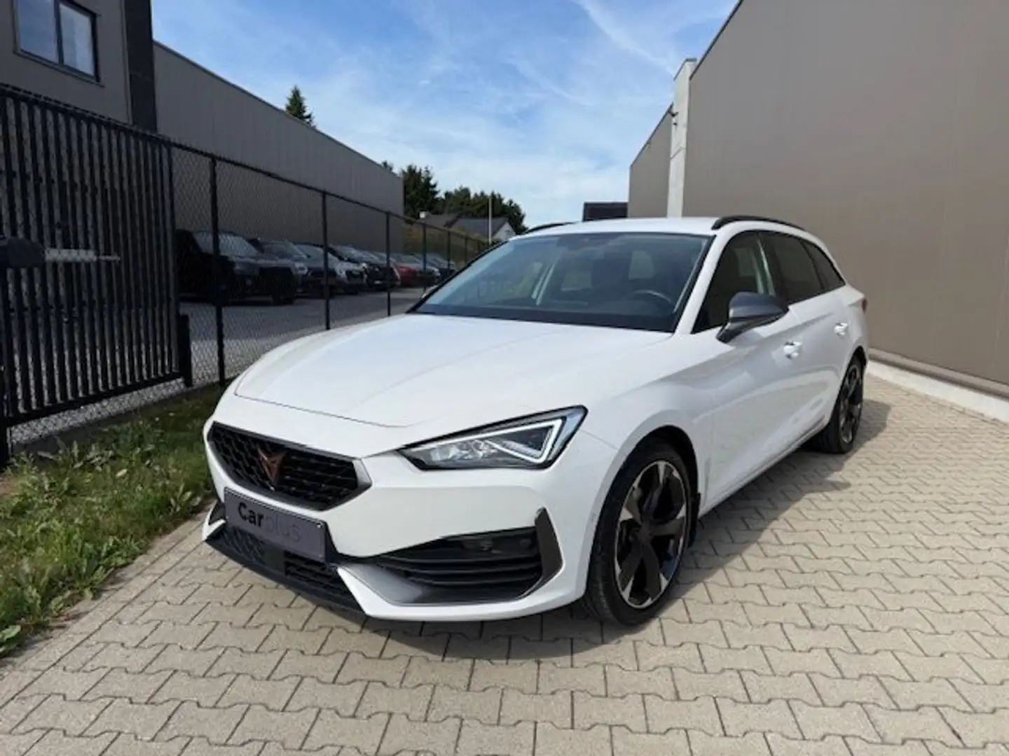 CUPRA Leon Sportstourer 1.5 eTSI DSG / Vision Plus -TREKHAAK! Blanc - 1