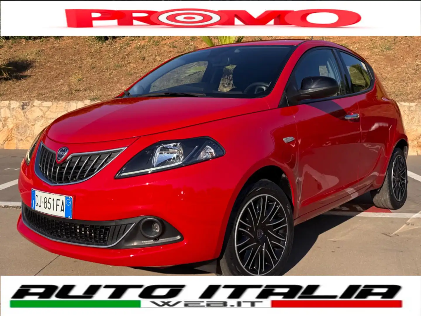 Lancia Ypsilon 1.0 HYBRID GOLD 5 POSTI+NAVI+SENSORI Rouge - 1