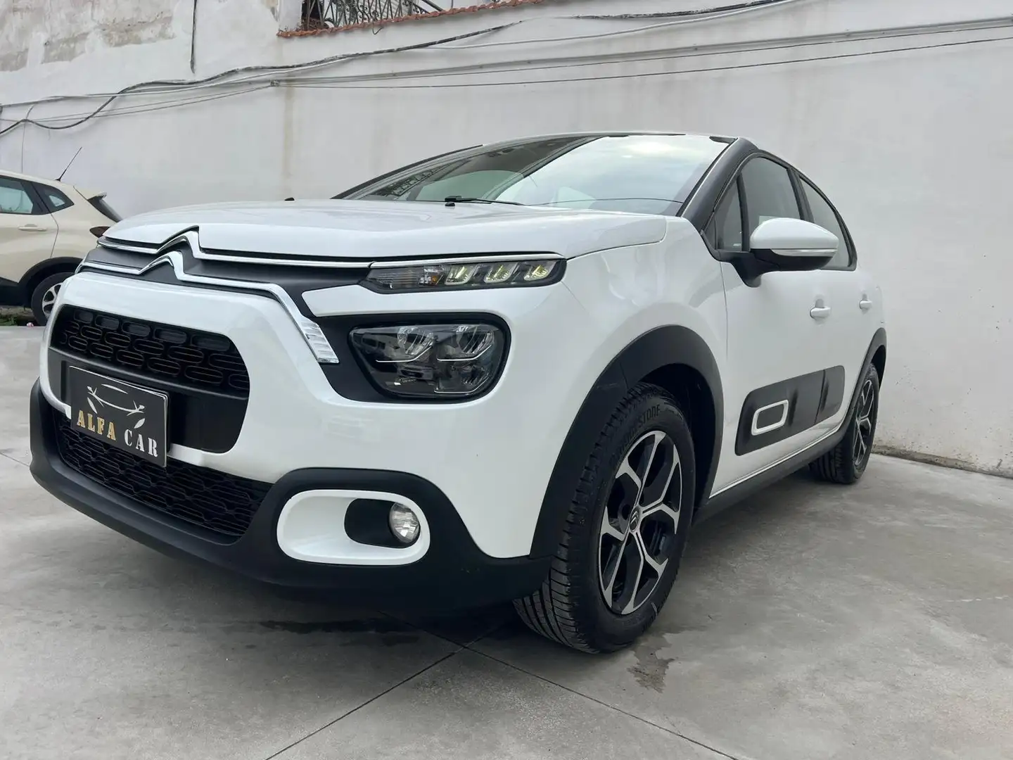 Citroen C3 C3 1.5 bluehdi 100cv 2023!!! Blanc - 2