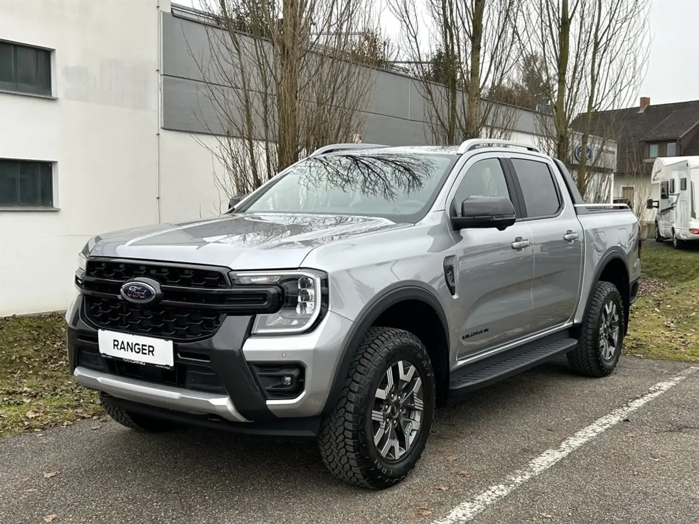 Ford Ranger Wildtrak DOKA 2.3l EcoBoost PHEV 281PS 4WD Automatik Silber - 1
