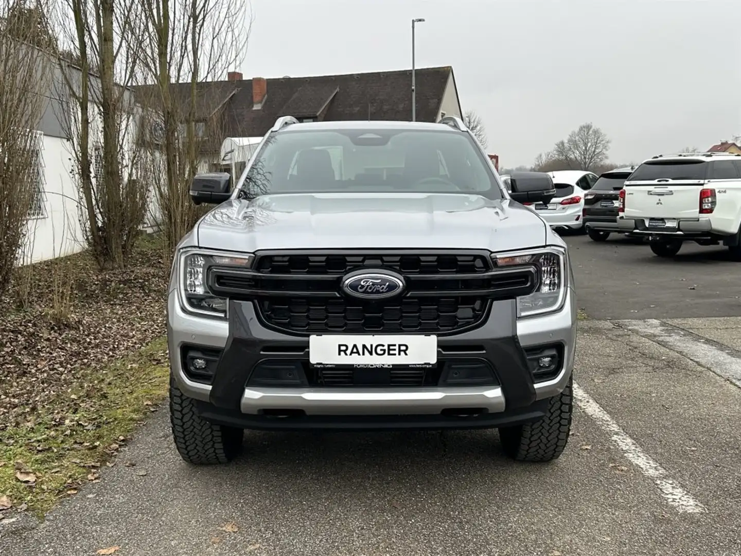 Ford Ranger Wildtrak DOKA 2.3l EcoBoost PHEV 281PS 4WD Automatik Silber - 2