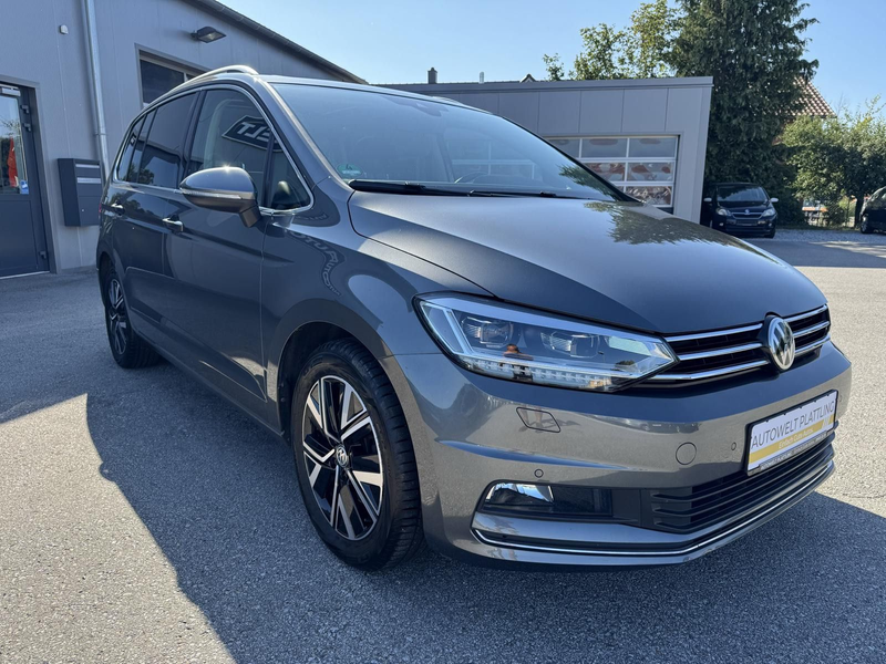 Volkswagen Touran Highline 2.0 TDI DSG Panorama LED — photo 5